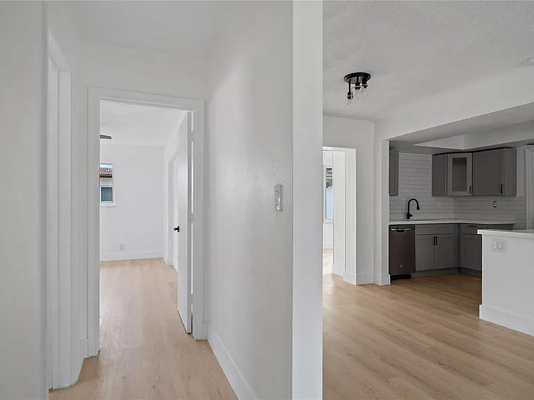 4510 NW 49th Dr — Photo 28