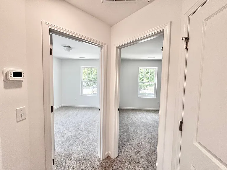 335 Cliffwood St NW #E — Photo 8