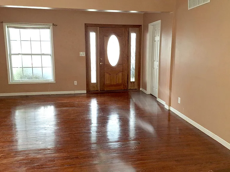 1305 Unity St — Photo 8