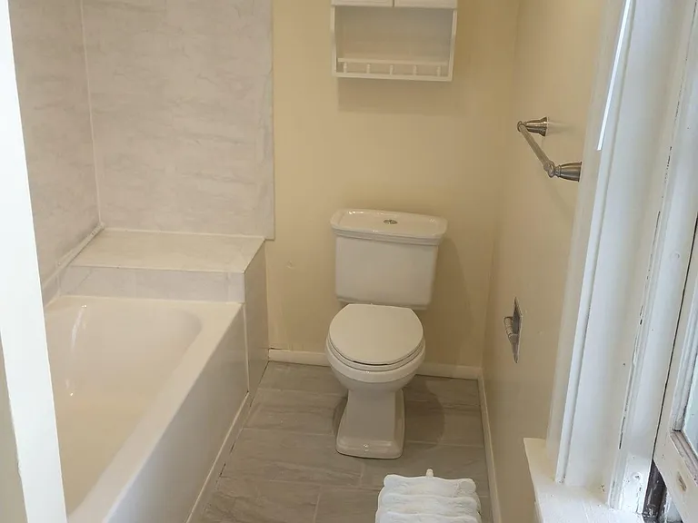 1426 N High St #2 — Photo 11