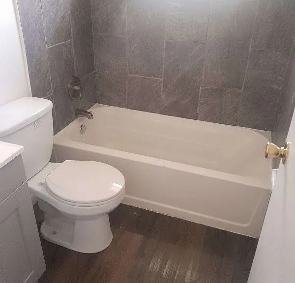 919 Osborne Dr #W — Photo 2