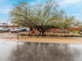 2036 S Avenida Ursa, Tucson, AZ 85710