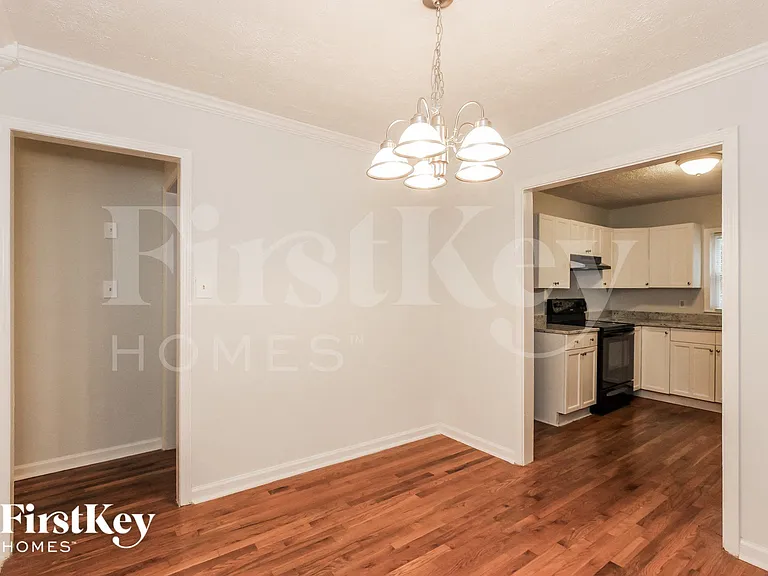 3549 Tulip Dr — Photo 8