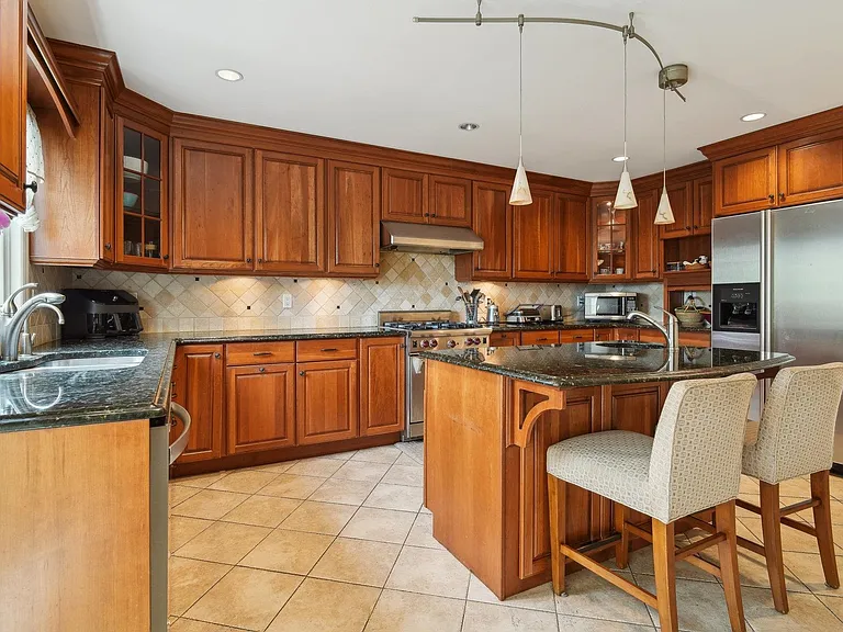 75 Myrtle Ave #1 — Photo 13