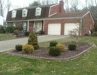 114 Sheffield Ln photo 1