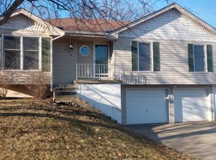 606 Lodwick Ln, Excelsior Springs, MO 64024