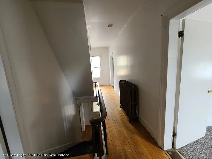 49 S Prospect St — Photo 5