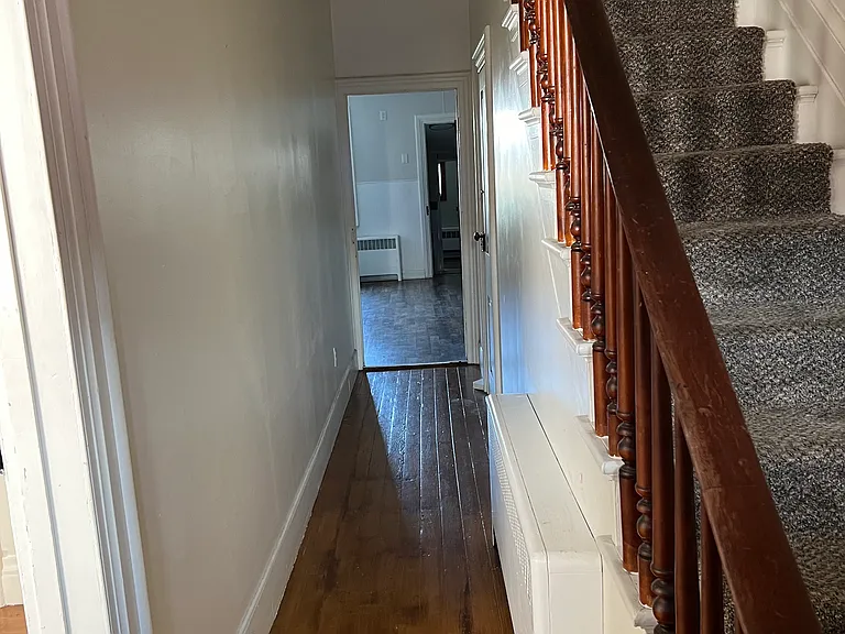 122 N Main St — Photo 15