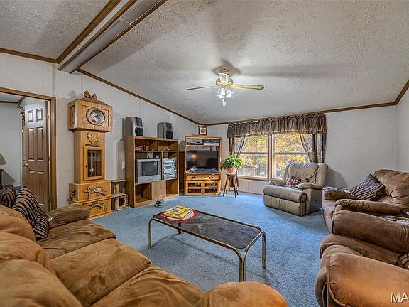 4th image of 23550 Parker Ln