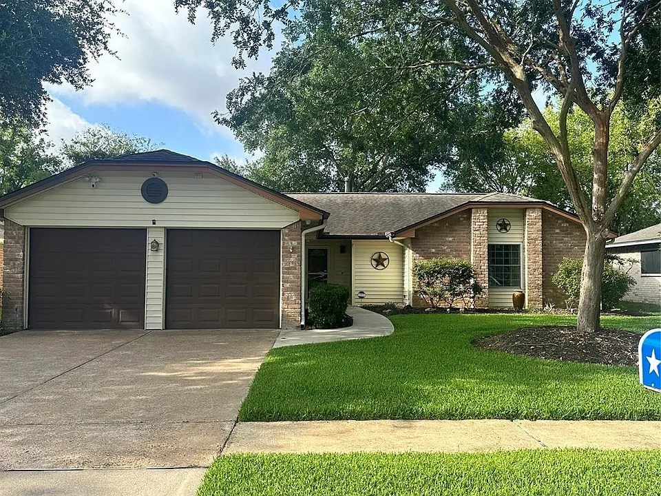 19507 Spanish Needle Dr