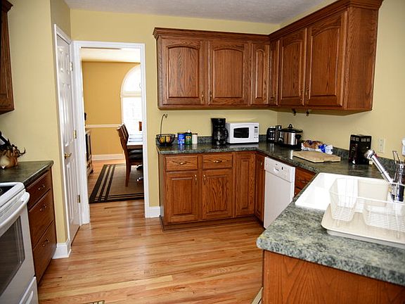 5th image of 1109 Eastwood Ct