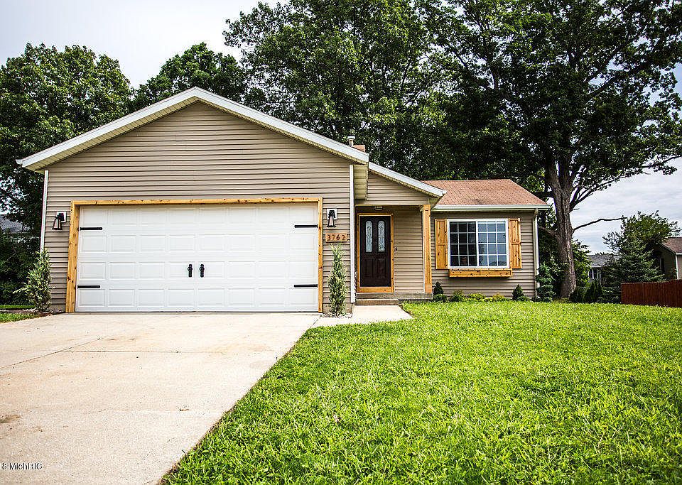 1st image of 3762 Kimberly Ct SE