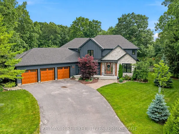 648 Woodland Pl SE, Kingston, ON K7L 4V1