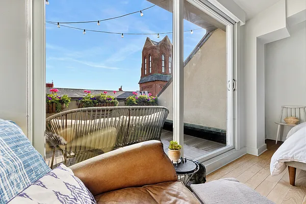 Rented by Compass | media 8