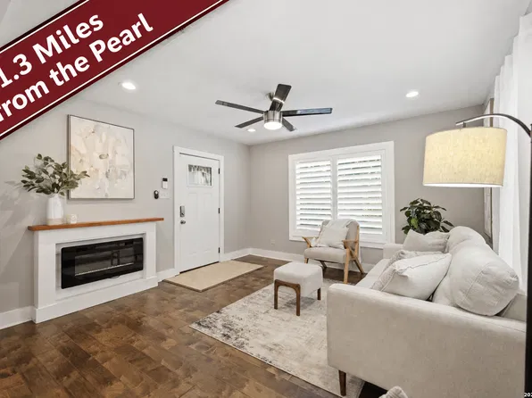 221 E FRENCH PL, San Antonio, TX 78212