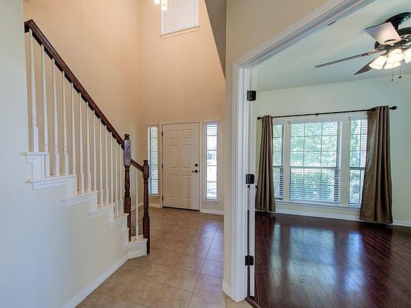 3rd image of 4604 Rolling Water Dr