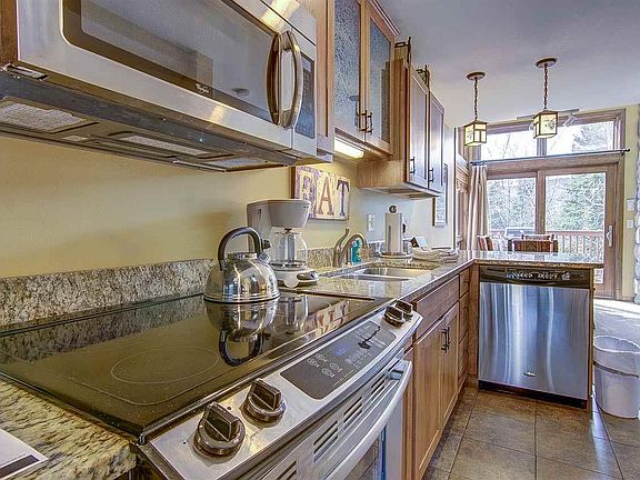3rd image of 542 Moose Mountain Dr Unit #542