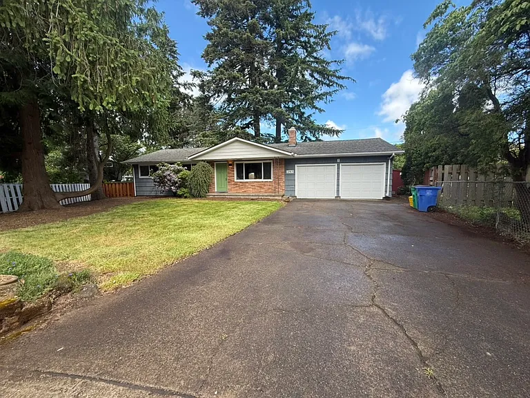 12913 SE Taylor Ct — Photo 2