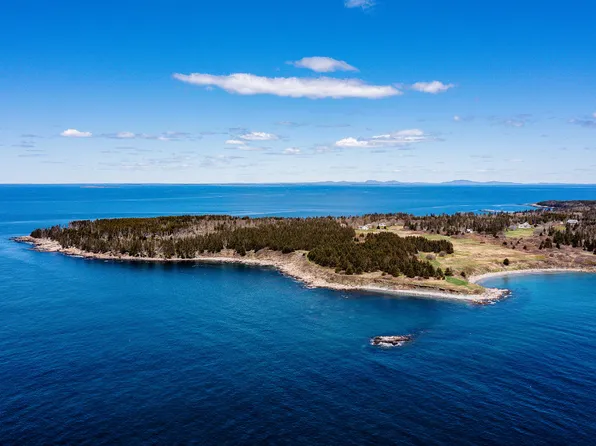 171 South Road, Matinicus Isle Plt, ME 04851