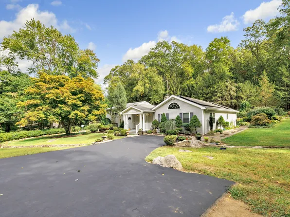 6 Daybreak Lane, Shelton, CT 06484