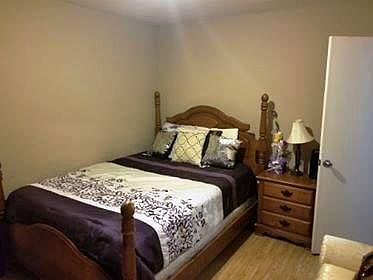 3rd image of 100 Silkwood Ln