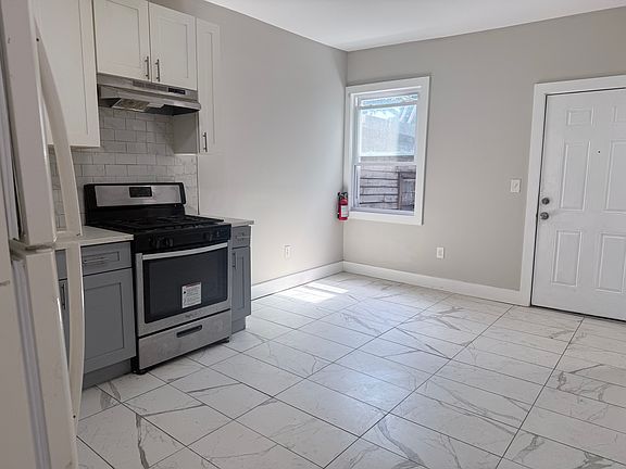 2nd image of 494 S 18th St #3