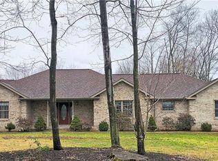 287 Latonka Dr, Mercer, PA 16137