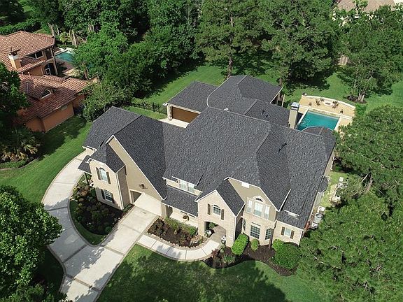 Welcome to the Estates of Gleannloch farms, a highly sought after master planned community!