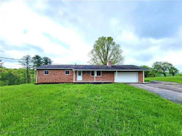 1236 Oak Grove Rd, Waverly, WV 26184