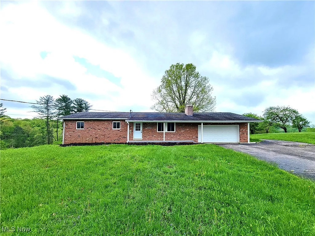 1236 Oak Grove Rd photo 1