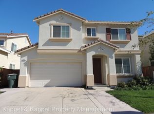 213 Fiesta Way, Vacaville, CA 95688