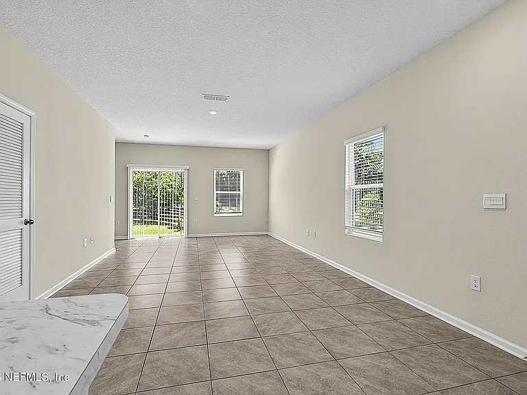 7739 Legacy Trl — Photo 6