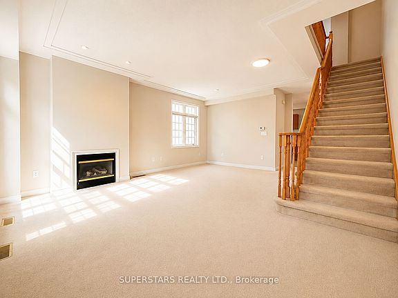 5th image of 10 Post Oak Dr #18
