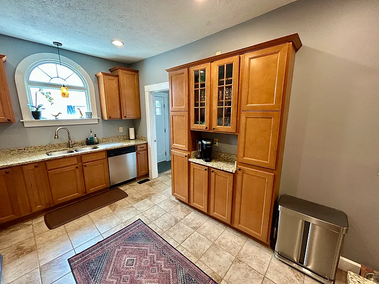2332 Central Ave — Photo 21