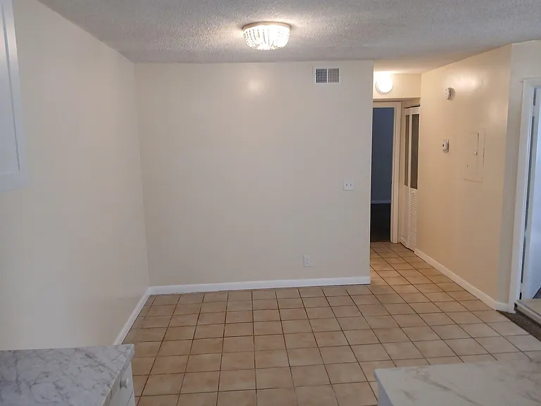 677 Trace Cir #101 — Photo 3