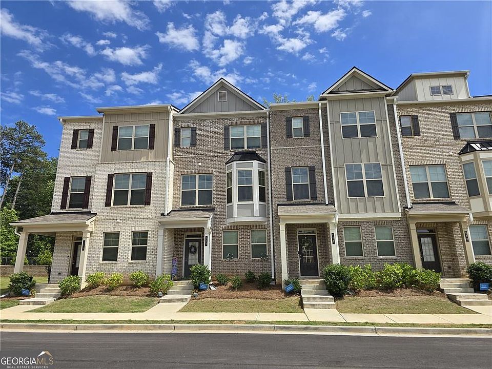 1st image of 556 Amarante Cir