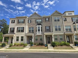 556 Amarante Cir, Lawrenceville, GA 30046