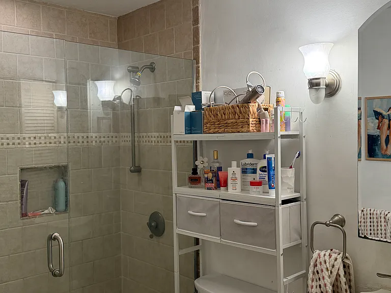 2 Squire Ct #8 — Photo 9