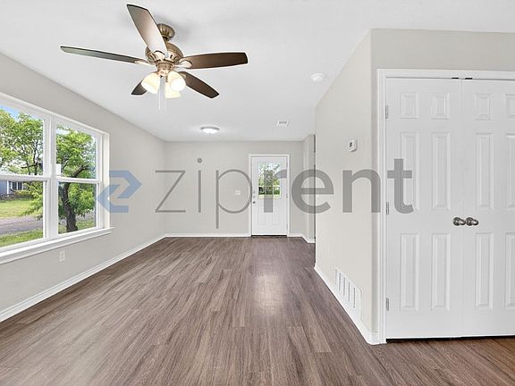 5th image of 317 Jones St