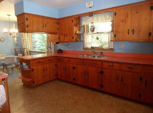 6223 W Cold Spring Rd, Greenfield, WI 53220