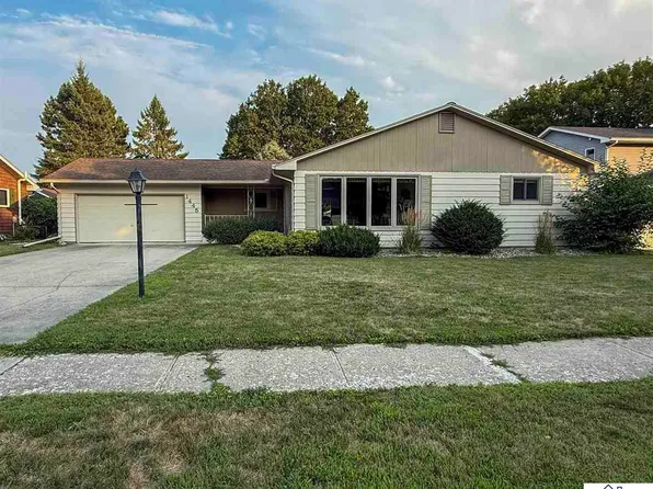 1445 Hilltop St, New Ulm, MN 56073