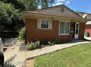 5909 N Silvery Ln, Dearborn Heights, MI 48127