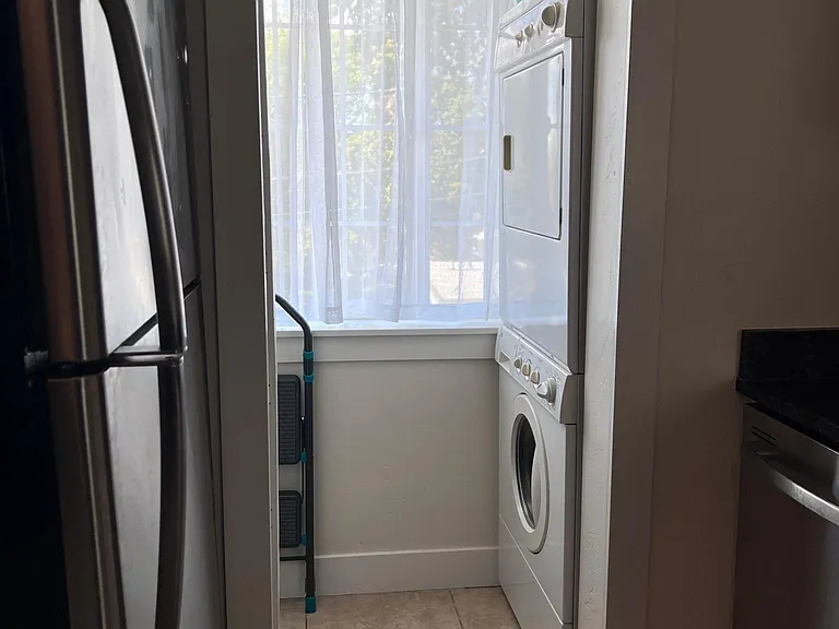320 S 800 E #18 — Photo 8