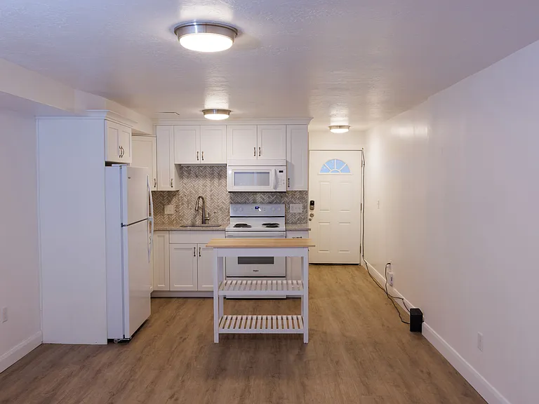 1834 Gregson Ave #NA — Photo 1