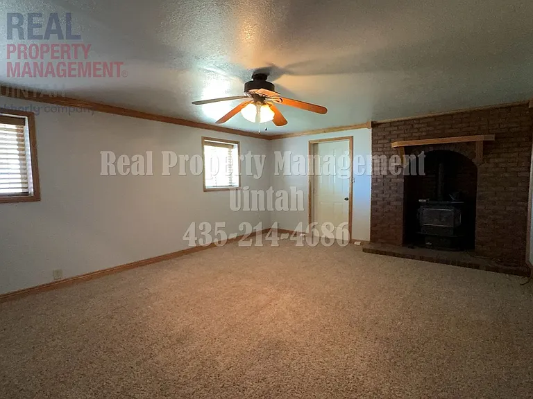 456 S 3130 W — Photo 14