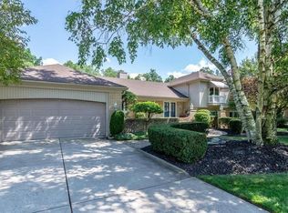 35159 Lancashire Rd, Livonia, MI 48152