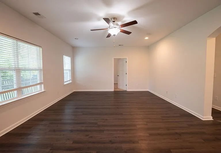 293 McCrady Dr — Photo 11