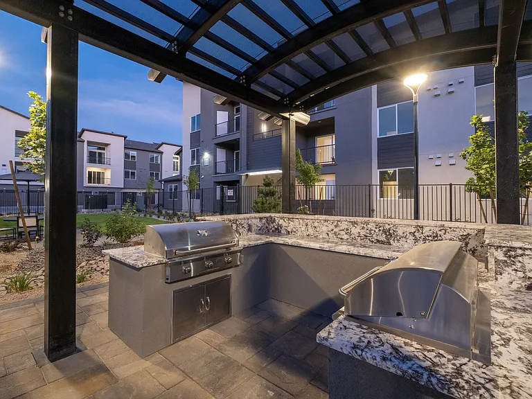Indigo Apartments — Photo 13