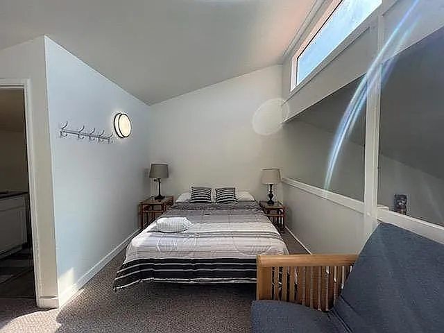 2 bed, 950 sqft, $1,400 — Photo 4