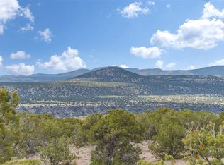 2 Hacienda Rincon, Santa Fe, NM 87506